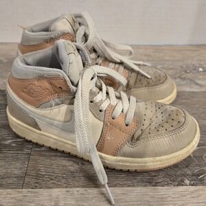 Air Jordan 1 Mid Sneakers Youth Size 1Y‎ Milan CV3044-100
